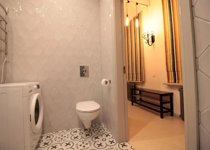 Charming 1br With Bath In Quiet Center Of Dzīvoklis