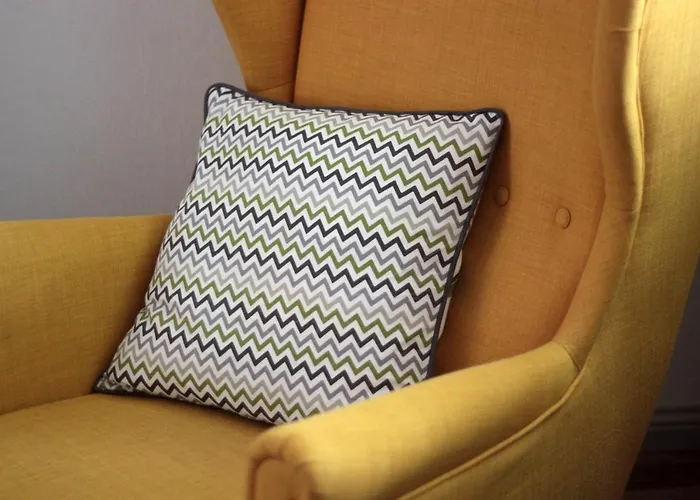 Charming 1br With Bath In Quiet Center Of Dzīvoklis *