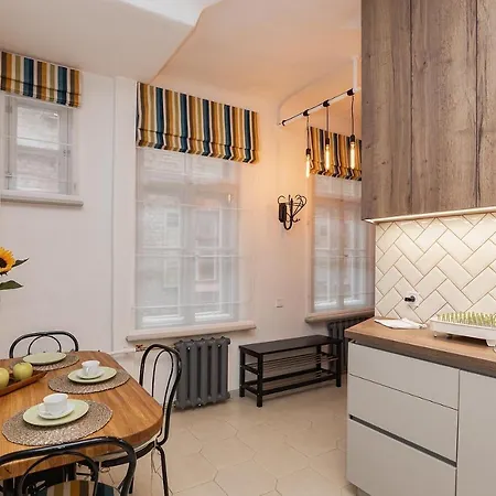 Charming 1br With Bath In Quiet Center Of Рига